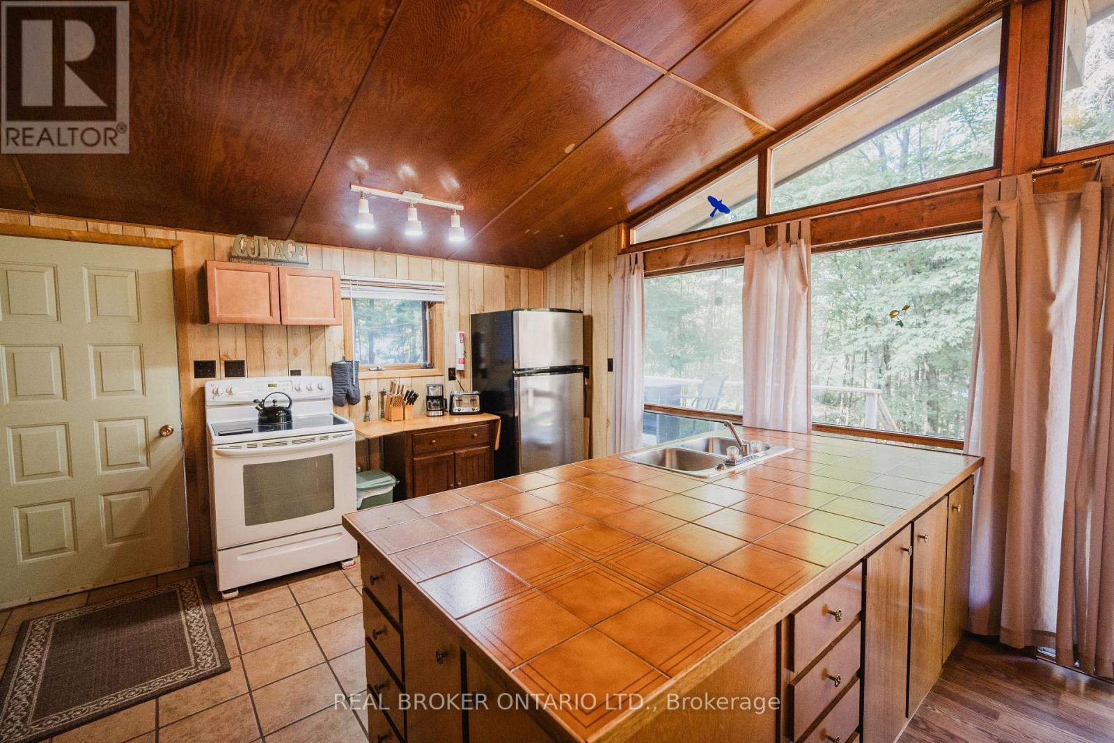 888 BRAY LAKE ROAD - 21