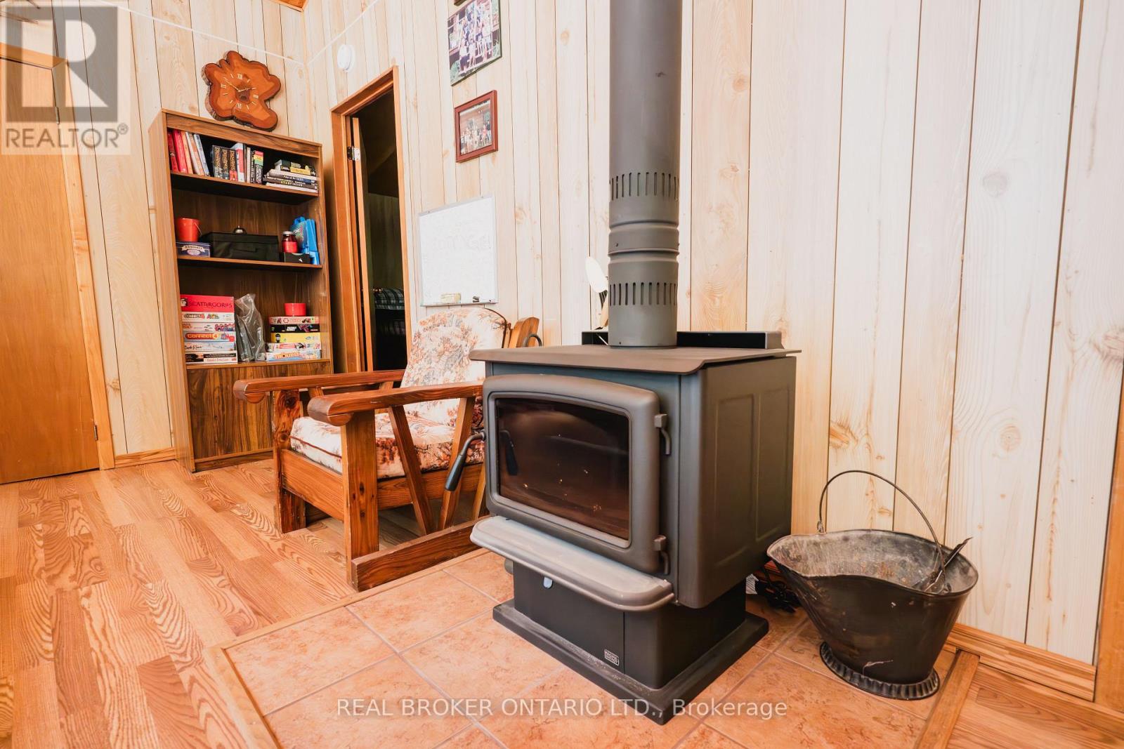 888 BRAY LAKE ROAD - 27