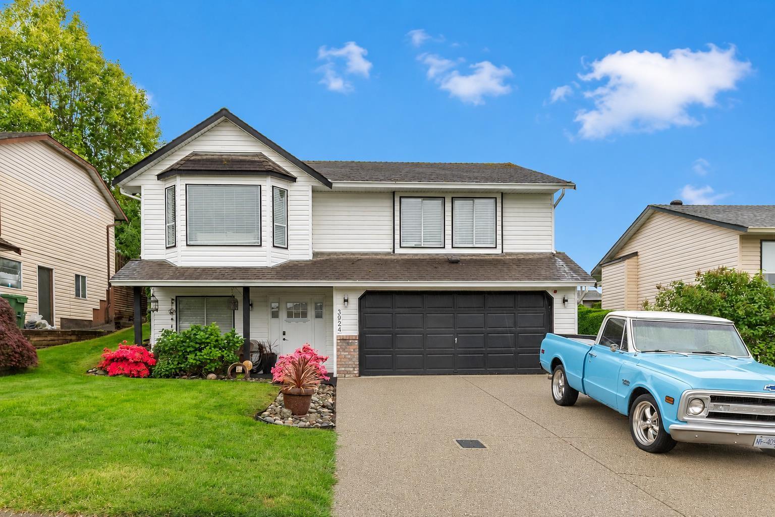 3924 WATERTON CRESCENT