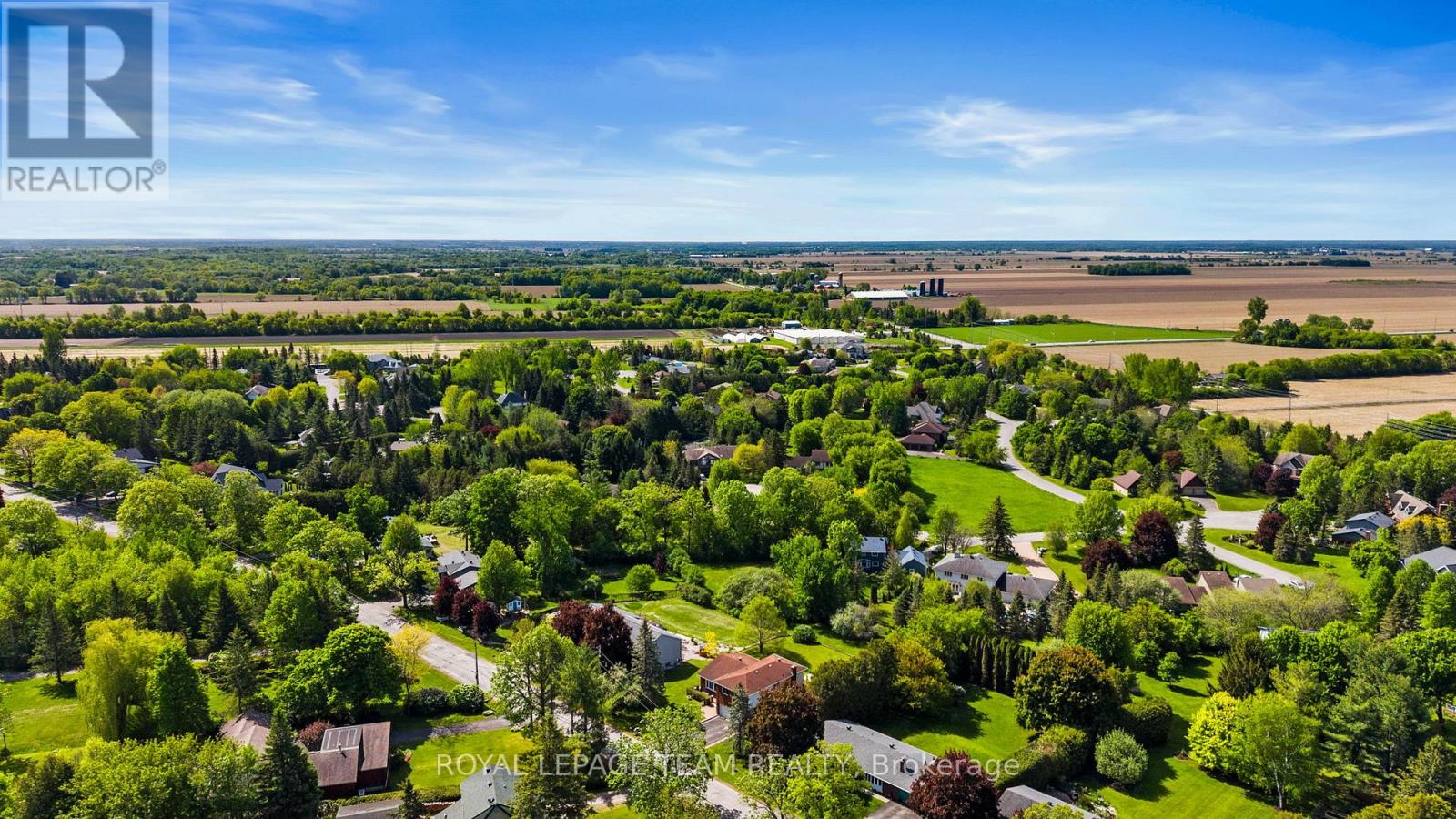 44 STEEPLE HILL CRESCENT - 47