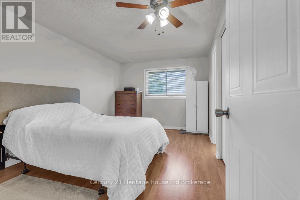 #15 380 QUARTERLINE ROAD - 17