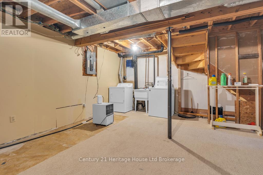 15 - 380 QUARTERLINE ROAD