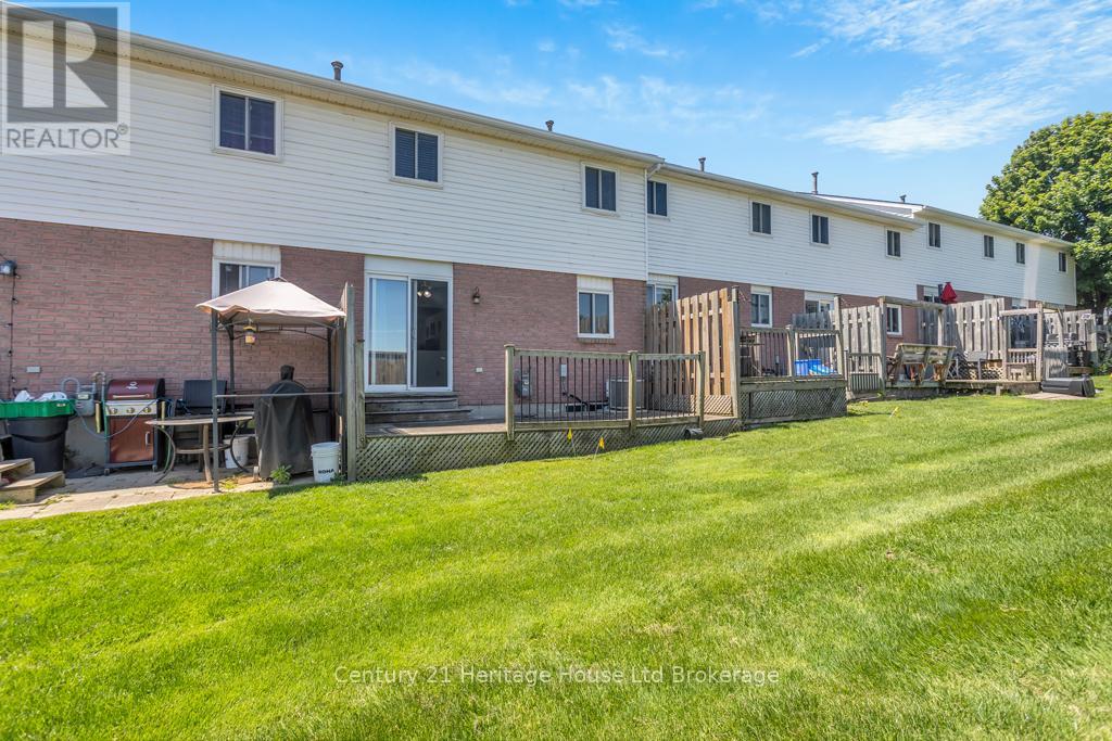 #15 380 QUARTERLINE ROAD - 25