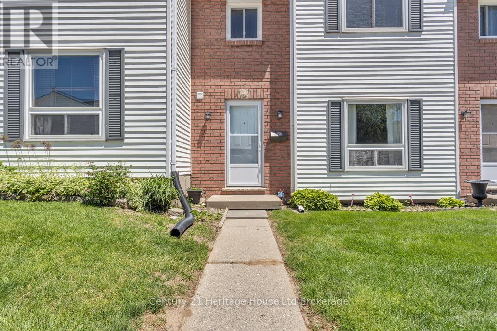 #15 380 QUARTERLINE ROAD - 28