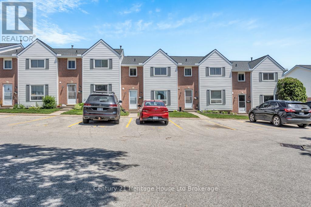 #15 380 QUARTERLINE ROAD - 29