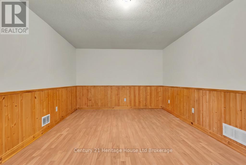 #15 380 QUARTERLINE ROAD - 31