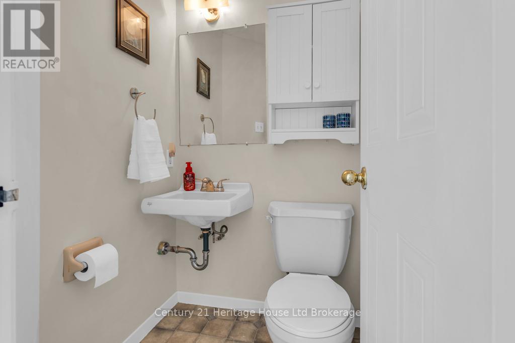 #15 380 QUARTERLINE ROAD - 4