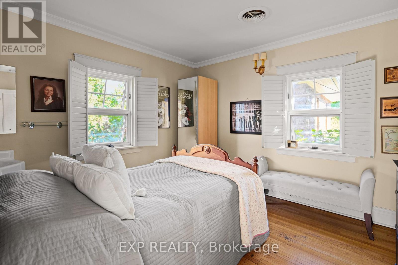 15 TRAFALGAR STREET - 37