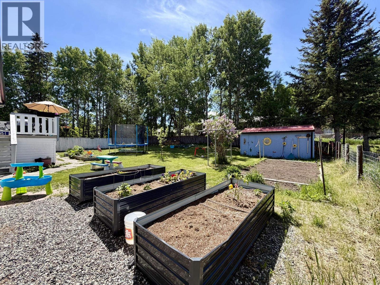 393 BIRCH PLACE - 5