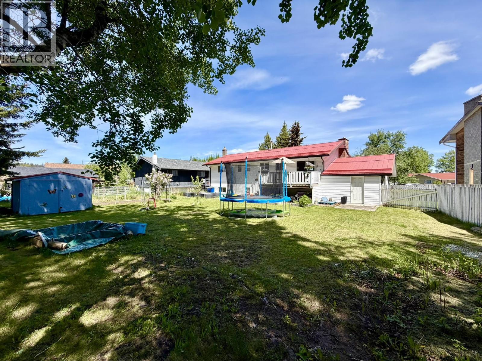 393 BIRCH PLACE - 31
