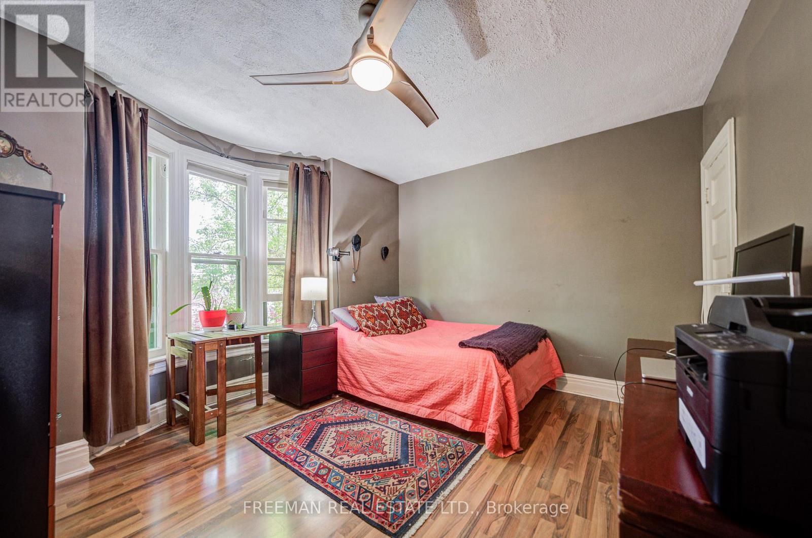 224 LIPPINCOTT STREET - 18