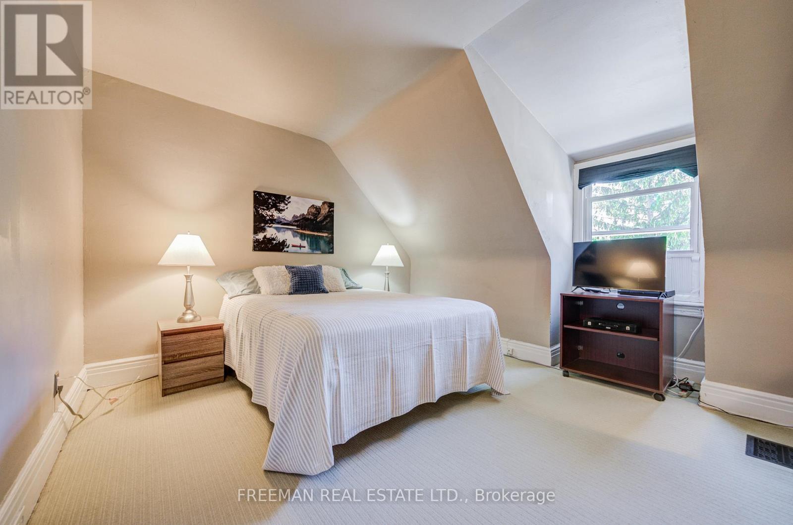 224 LIPPINCOTT STREET - 20