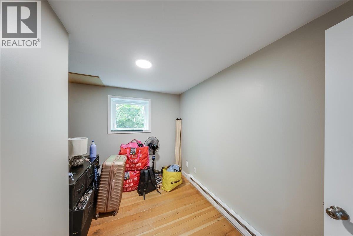 542 SPOKANE Street - 10