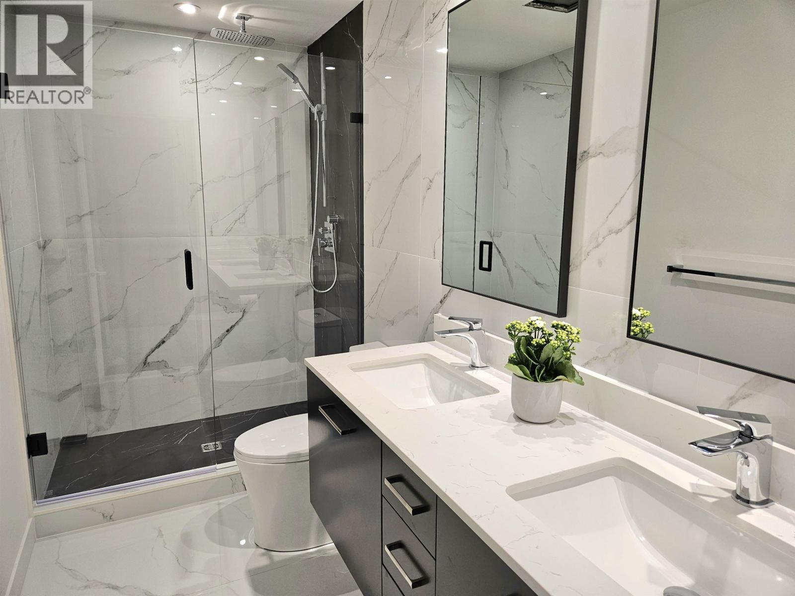 714 221 UNION STREET, Vancouver
