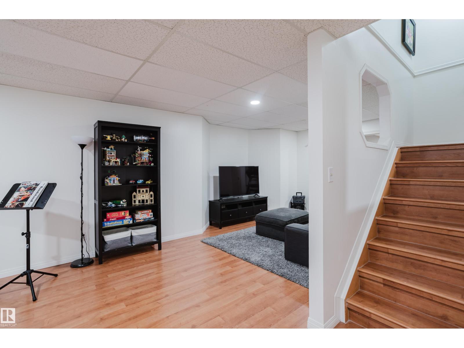 613 HENDERSON ST NW - 26