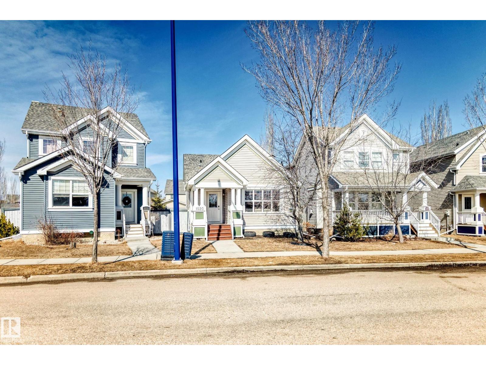 1520 70 ST SW - 34