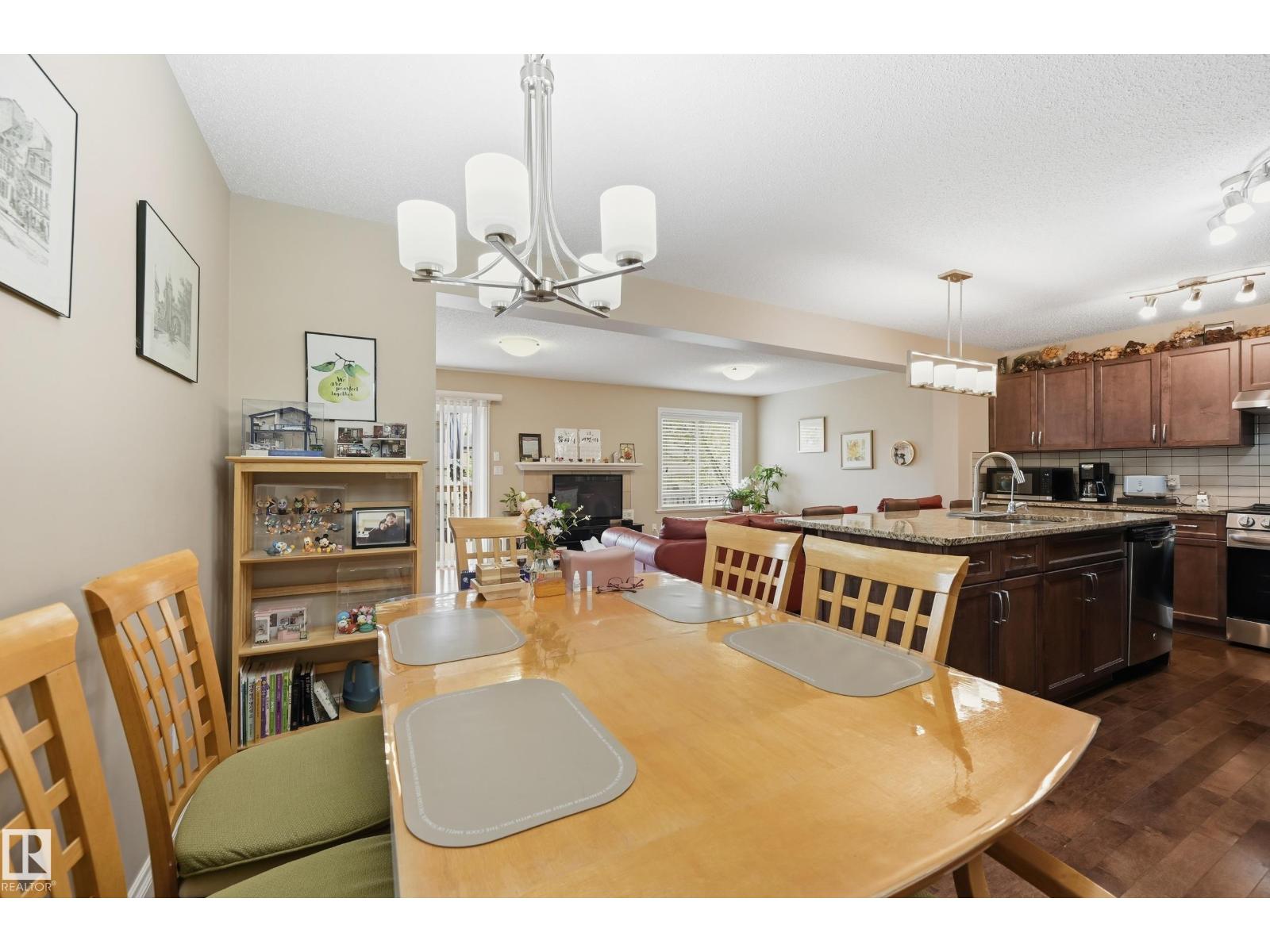 1111 176 ST SW - 9