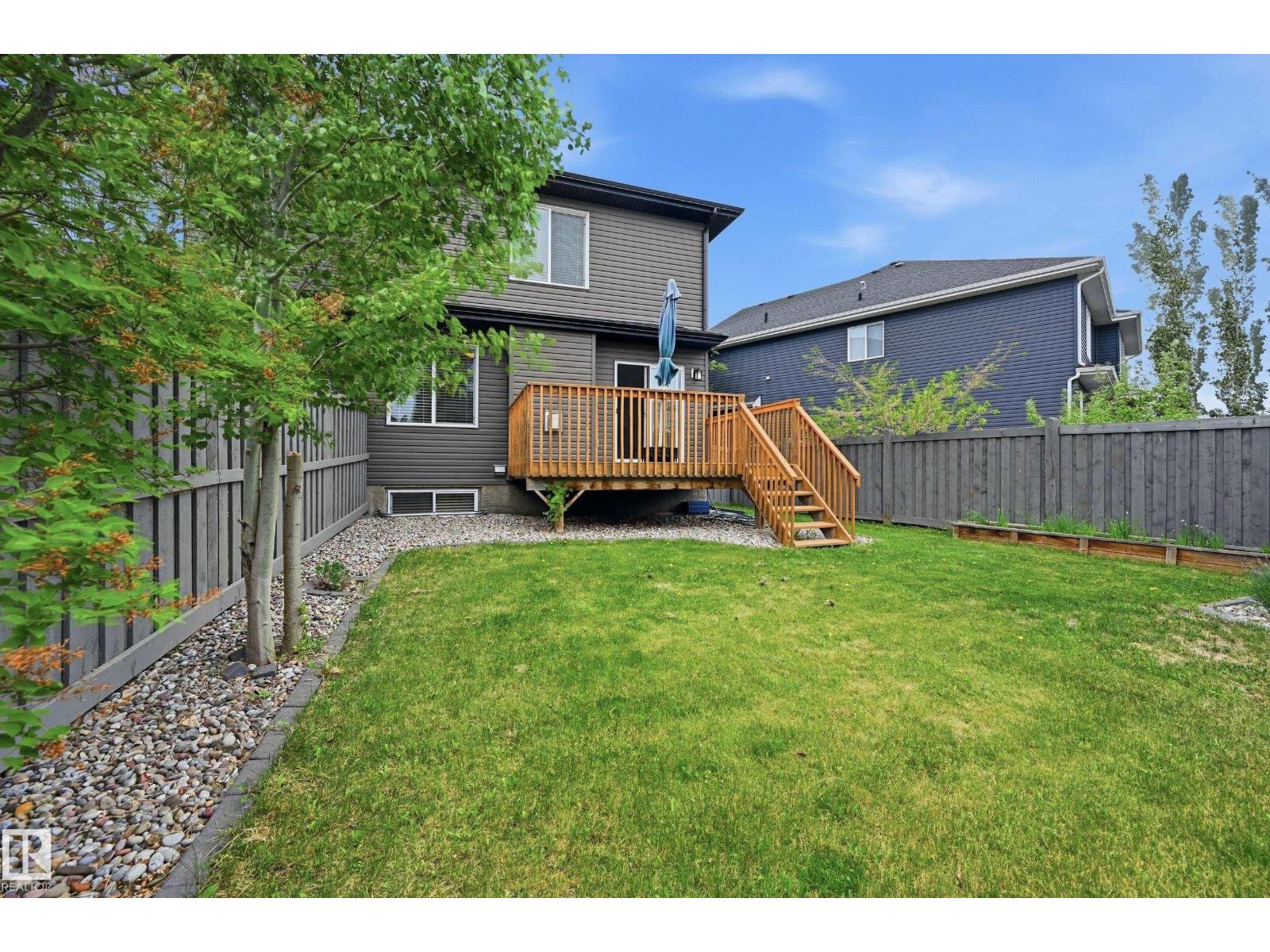 1111 176 ST SW - 37