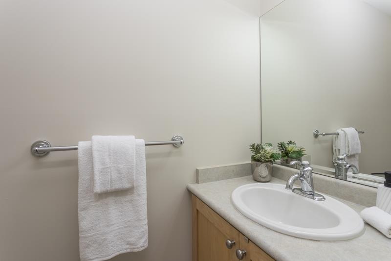 3 Bed, 3 Bath Duplex for Sale in Surrey – 7 3387 KING GEORGE BOULEVARD, Surrey – MLS# R3131920 - Image 21