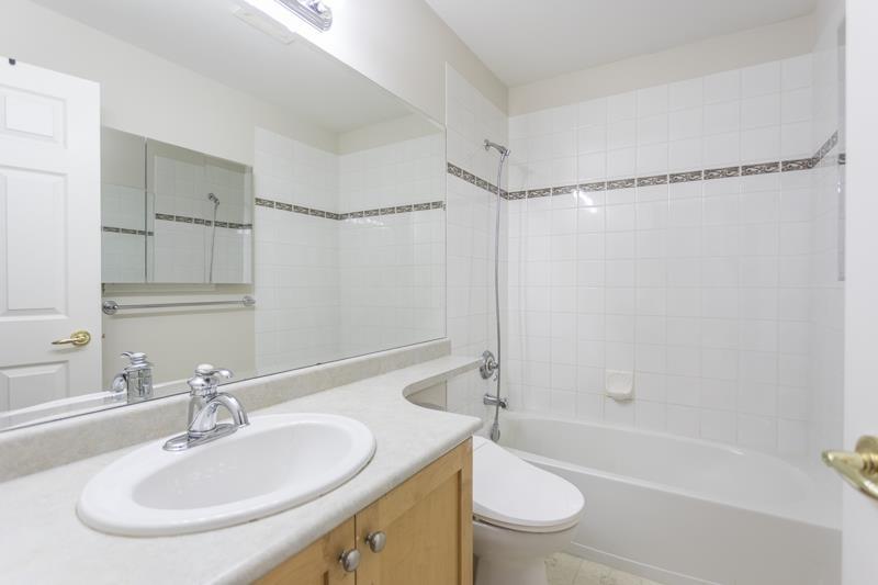 3 Bed, 3 Bath Duplex for Sale in Surrey – 7 3387 KING GEORGE BOULEVARD, Surrey – MLS# R3131920 - Image 25