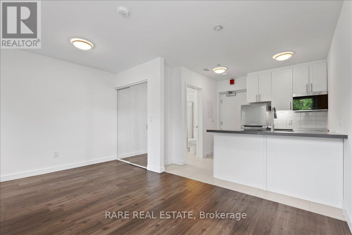 Listing photo of 106 - 10 GARFELLA DRIVE