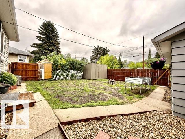 5611 51 AV — photo 32
