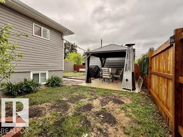 5611 51 AV — photo 35