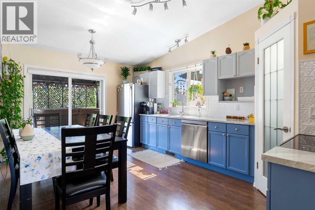 7701 106A Street - 10