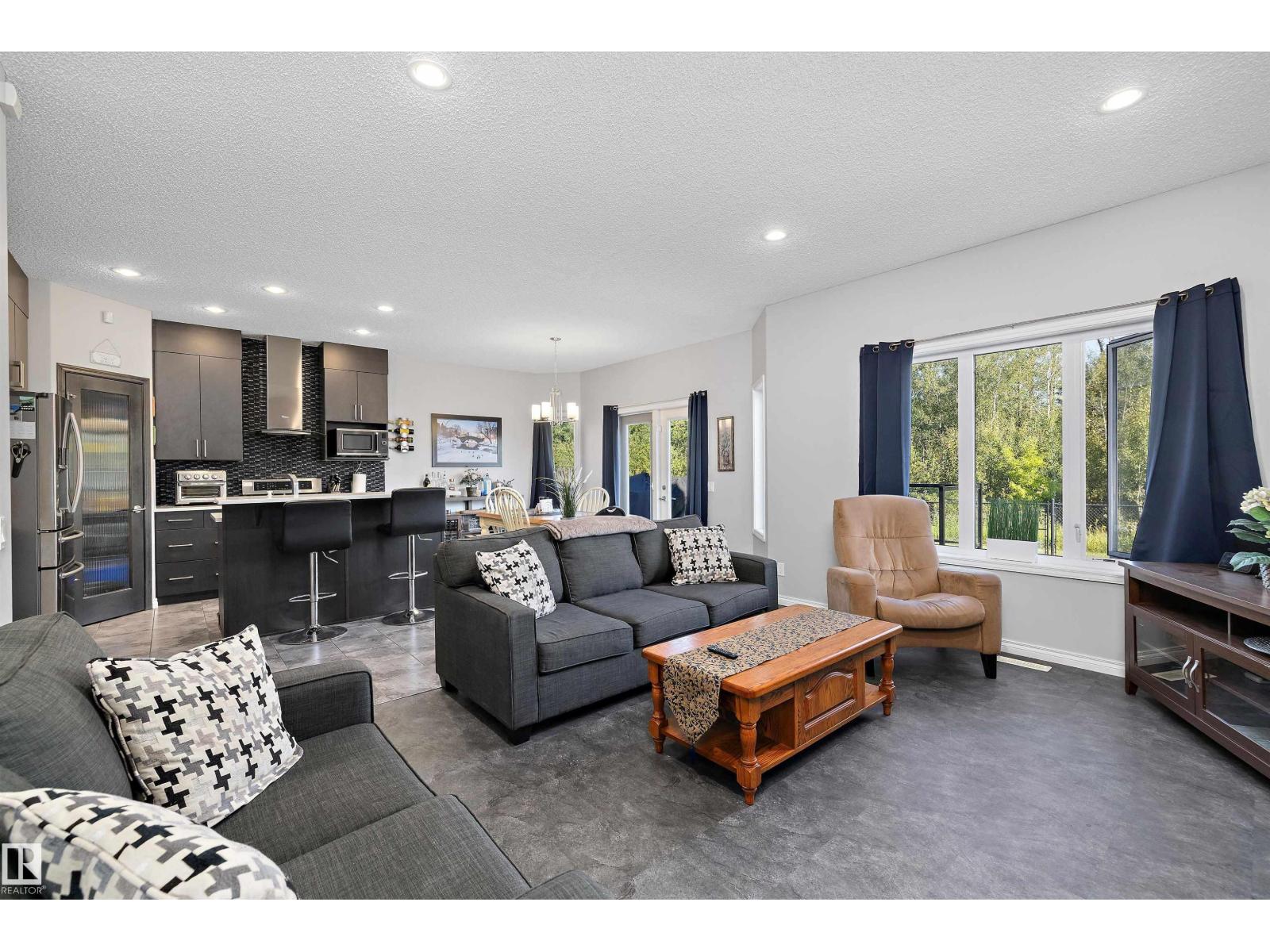 17312 126 ST NW - 16