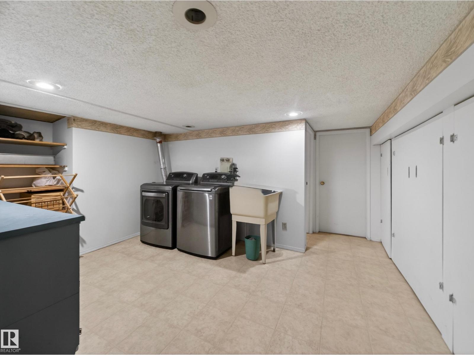 18416 90 AV NW - 45