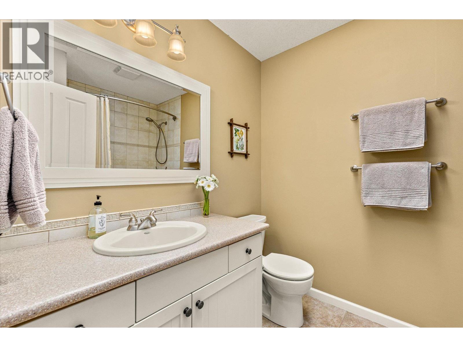  811 Coronado Crescent, Kelowna
