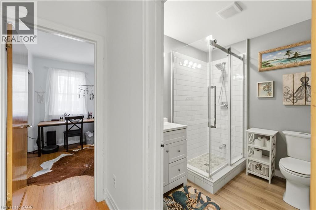 82 CUMMING Court - 19