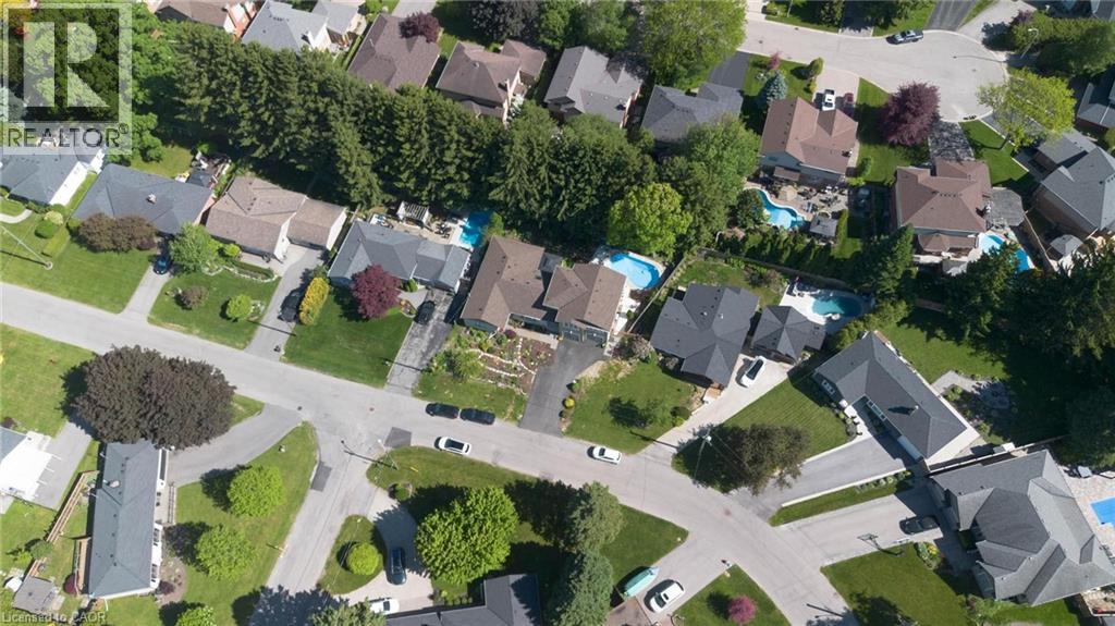 82 CUMMING Court - 48