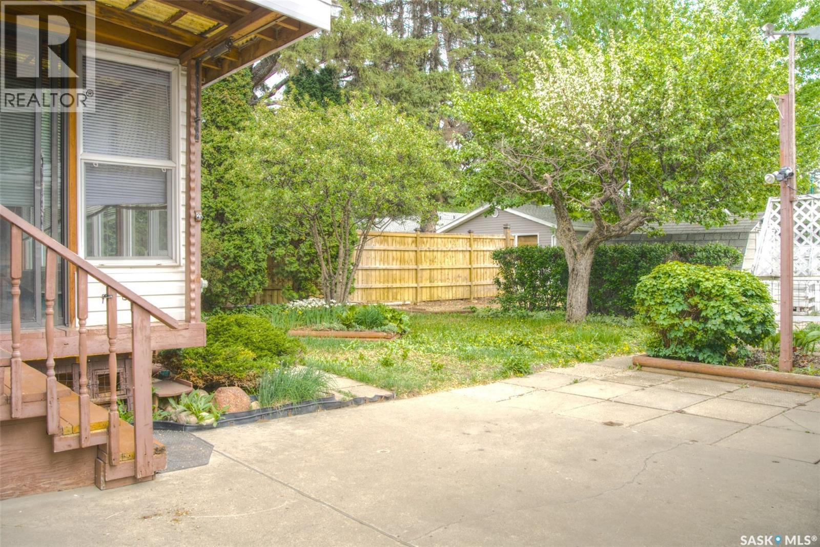 806 Cascade STREET - 35
