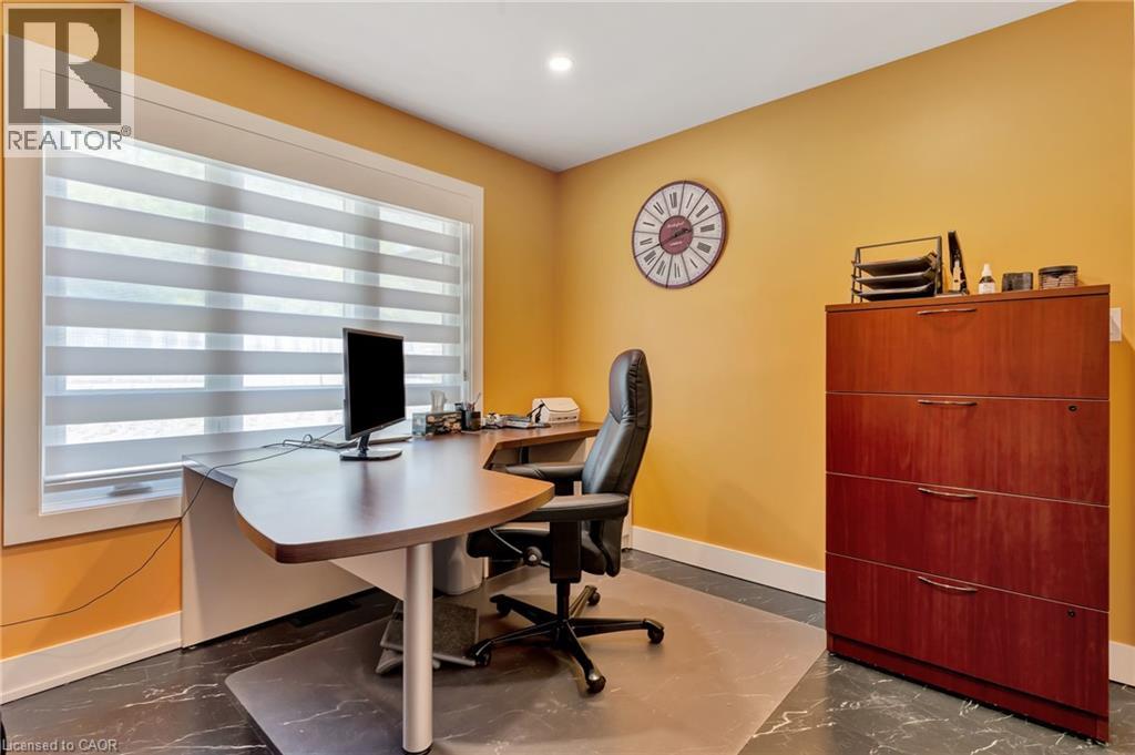 5-bedroom home for sale at 5 JOHN POUND Road Unit# 22, Tillsonburg ON · photo 13 of 42