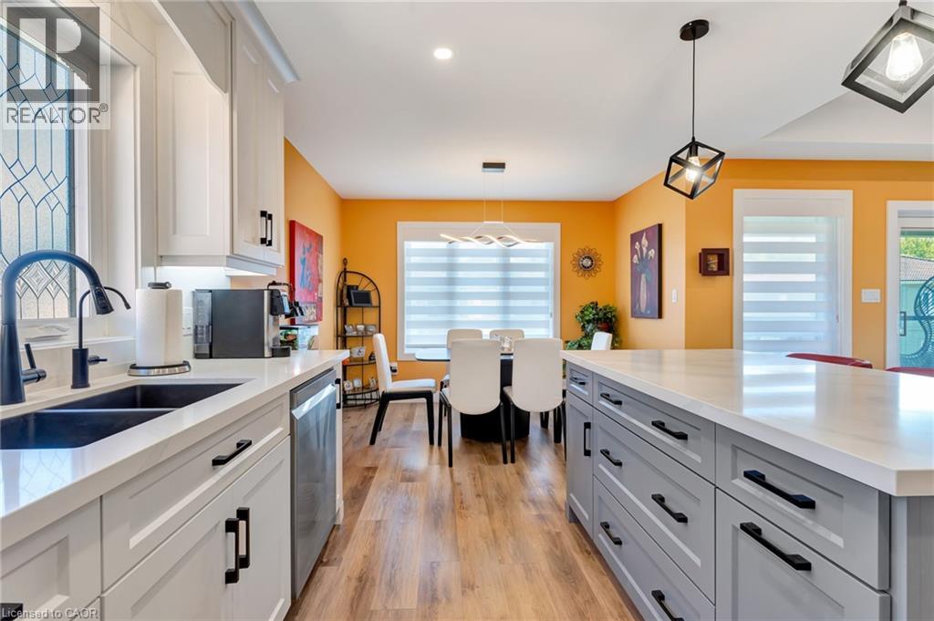 5-bedroom home for sale at 5 JOHN POUND Road Unit# 22, Tillsonburg ON · photo 23 of 42