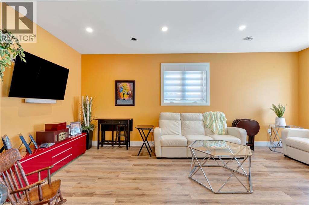 5-bedroom home for sale at 5 JOHN POUND Road Unit# 22, Tillsonburg ON · photo 33 of 42