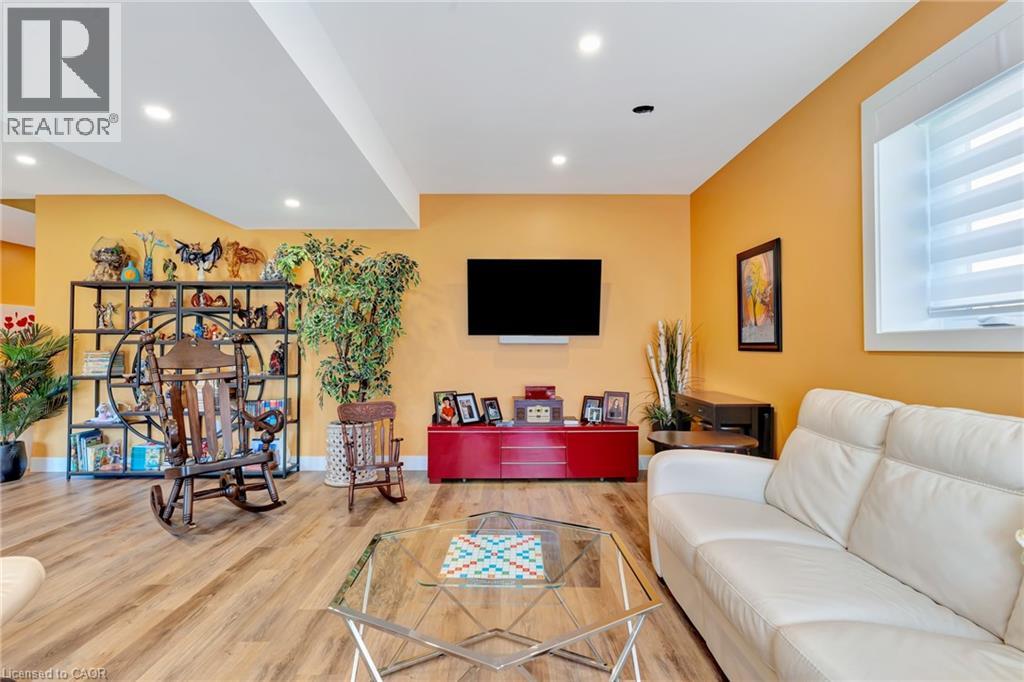 5-bedroom home for sale at 5 JOHN POUND Road Unit# 22, Tillsonburg ON · photo 34 of 42