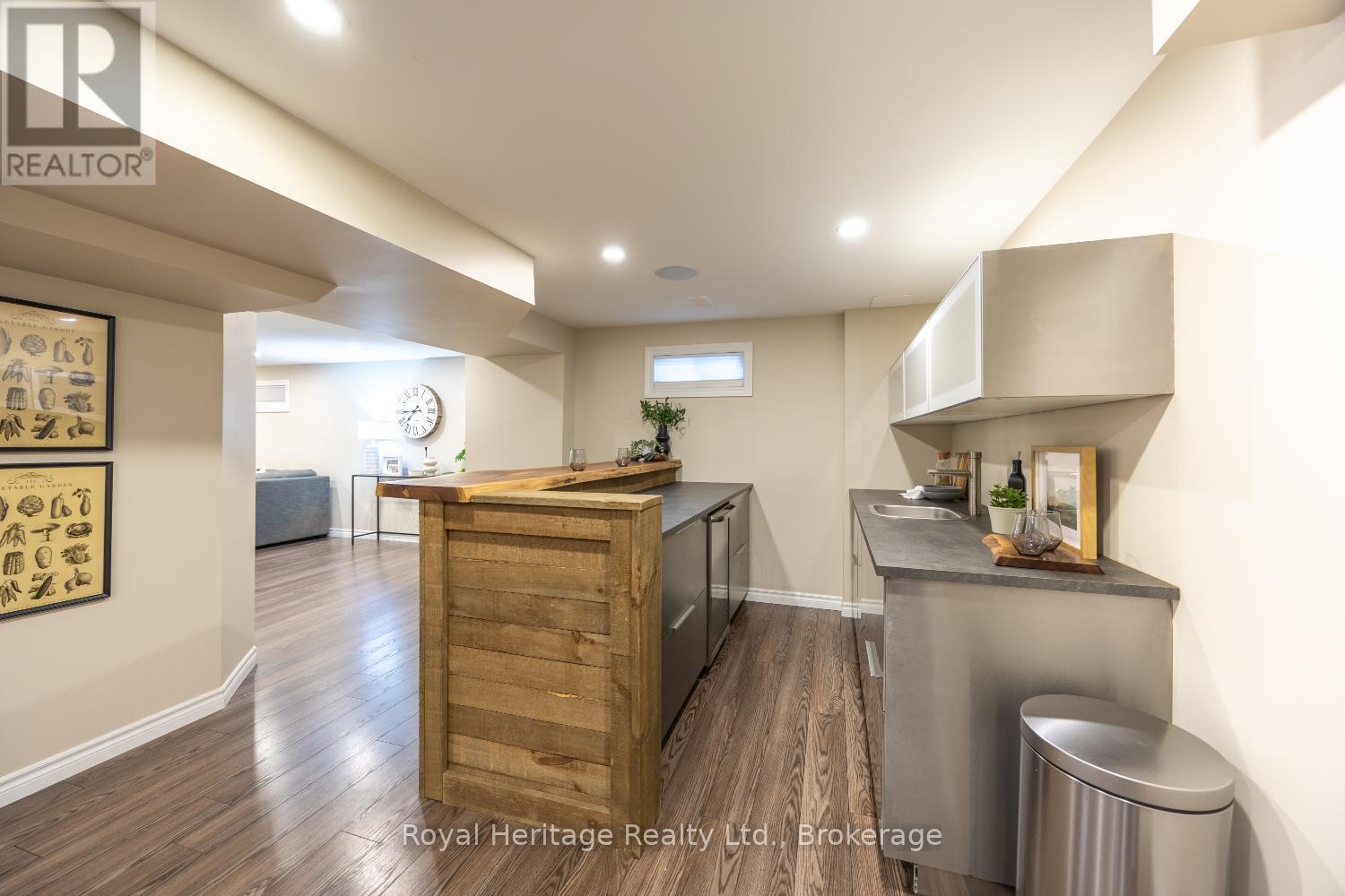 16 DONALD WILSON STREET - 39
