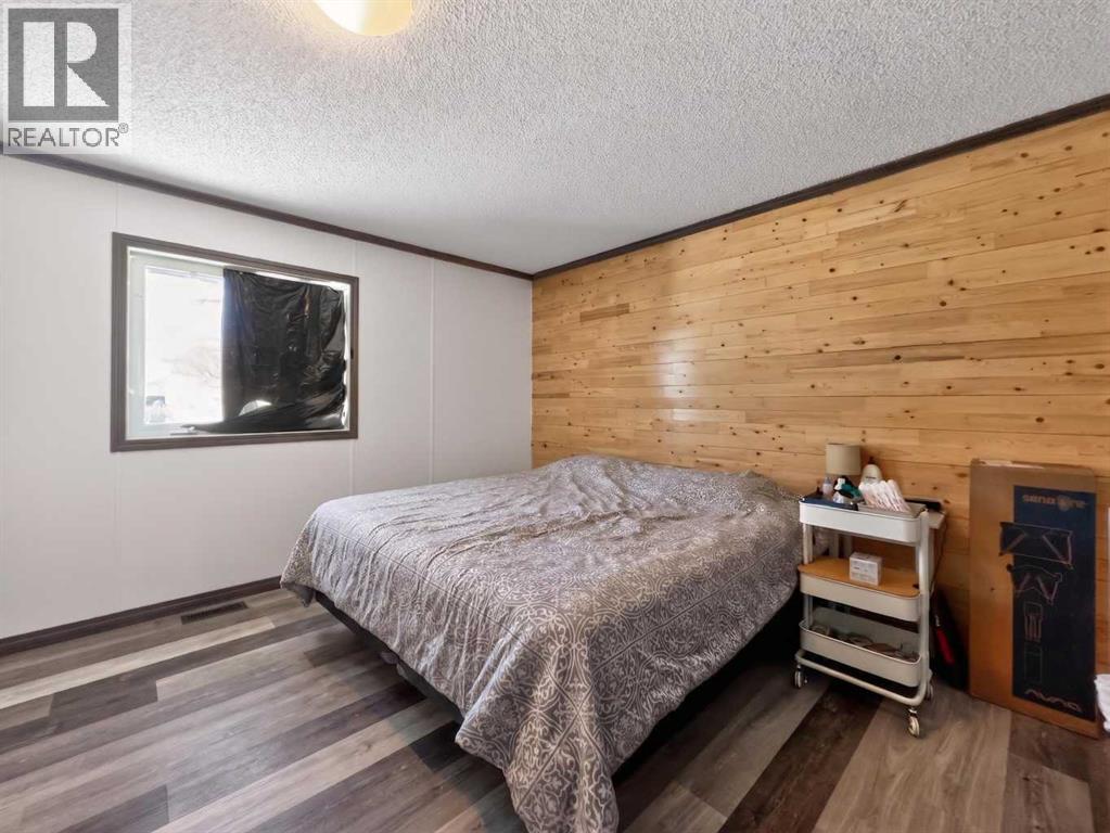 10614 103 Avenue - 13