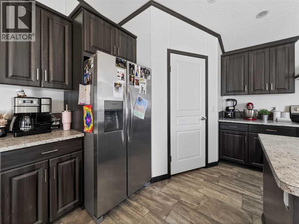10614 103 Avenue - 8