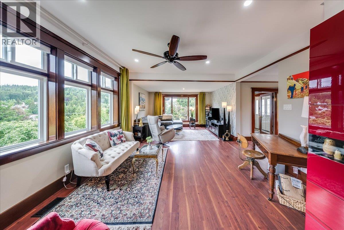 2005 Kootenay Avenue - 17