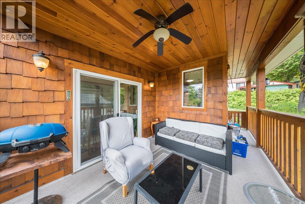 2005 Kootenay Avenue - 23