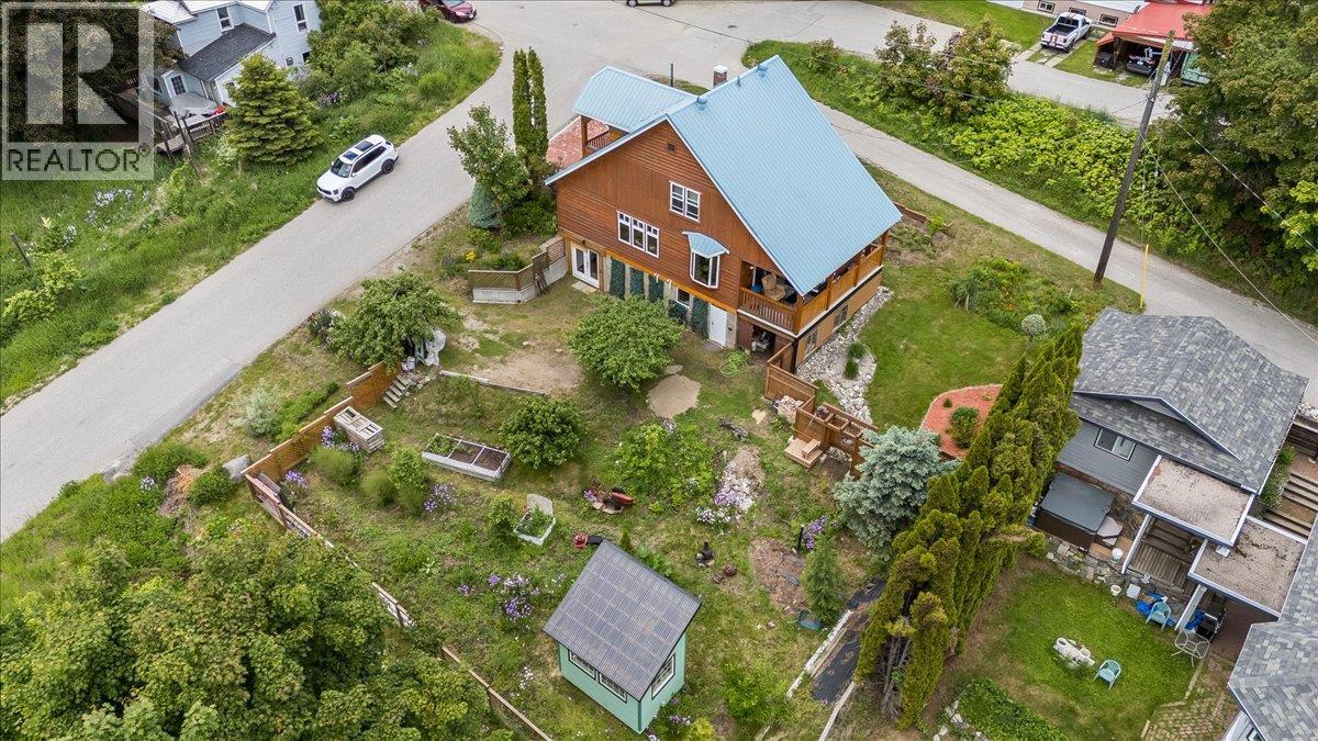 2005 Kootenay Avenue - 6