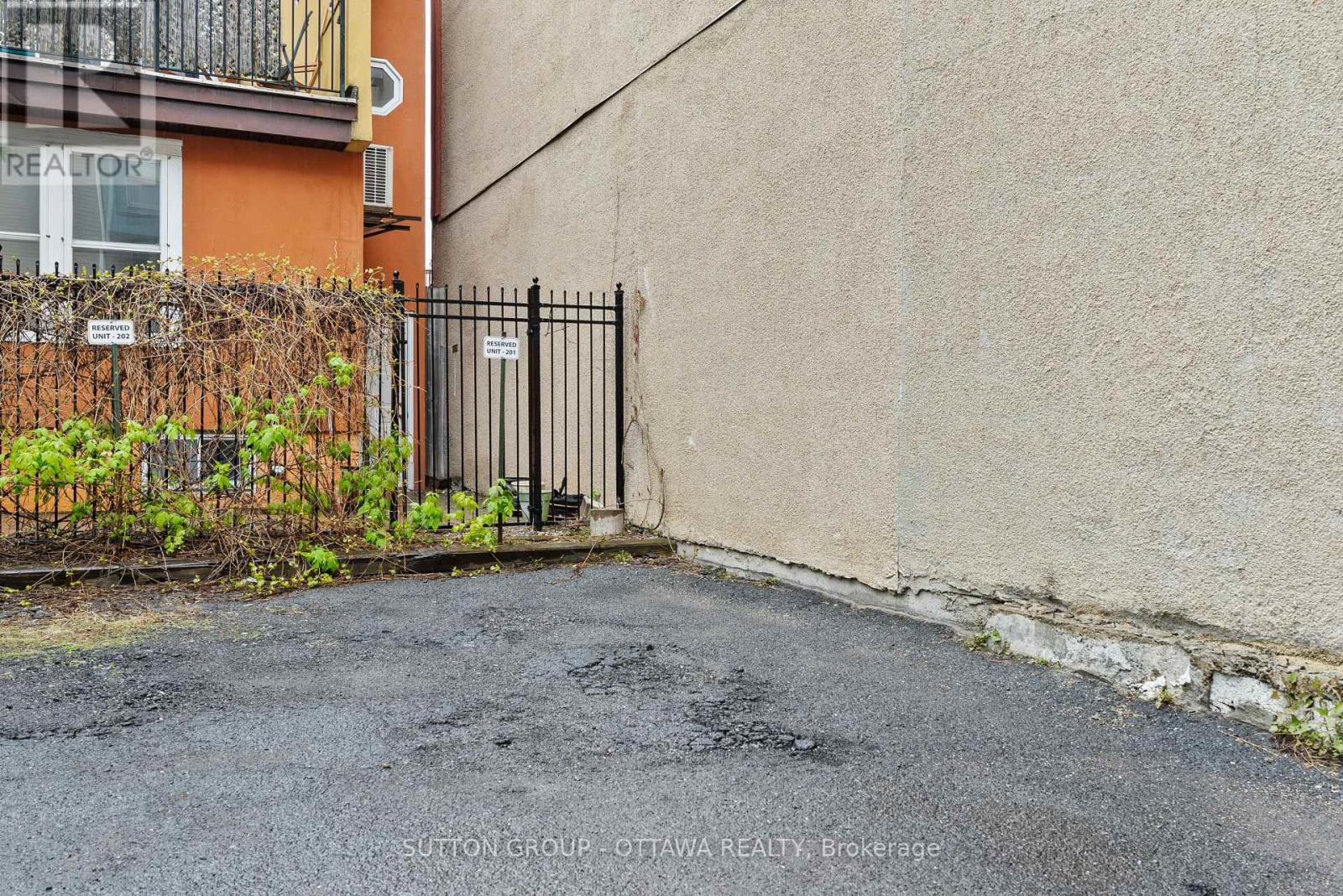 Office for Rent in Ottawa – 201 – 117 MURRAY STREET, Ottawa – MLS# X13237362 - Image 7