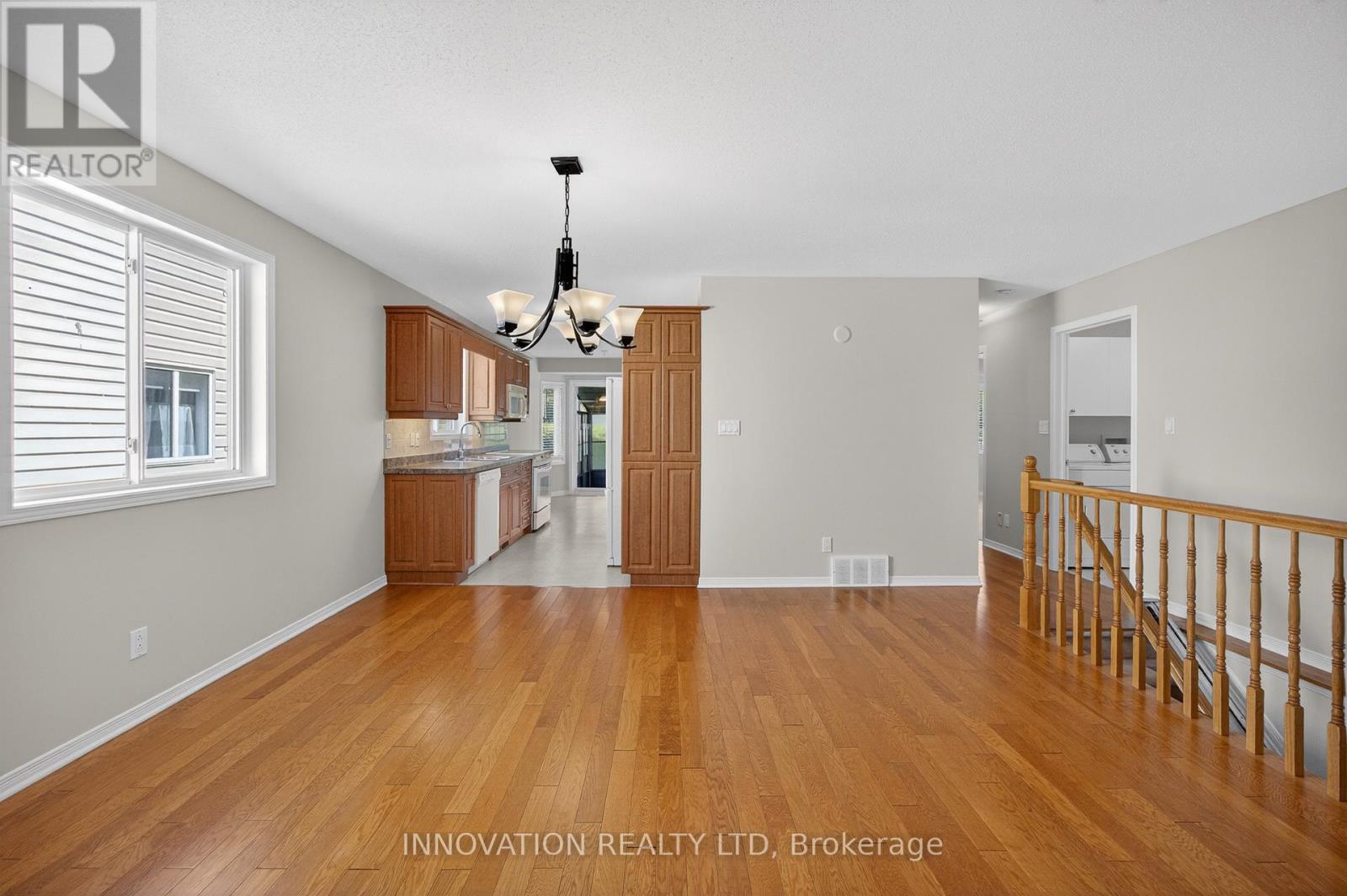 407 FLORA STREET - 10