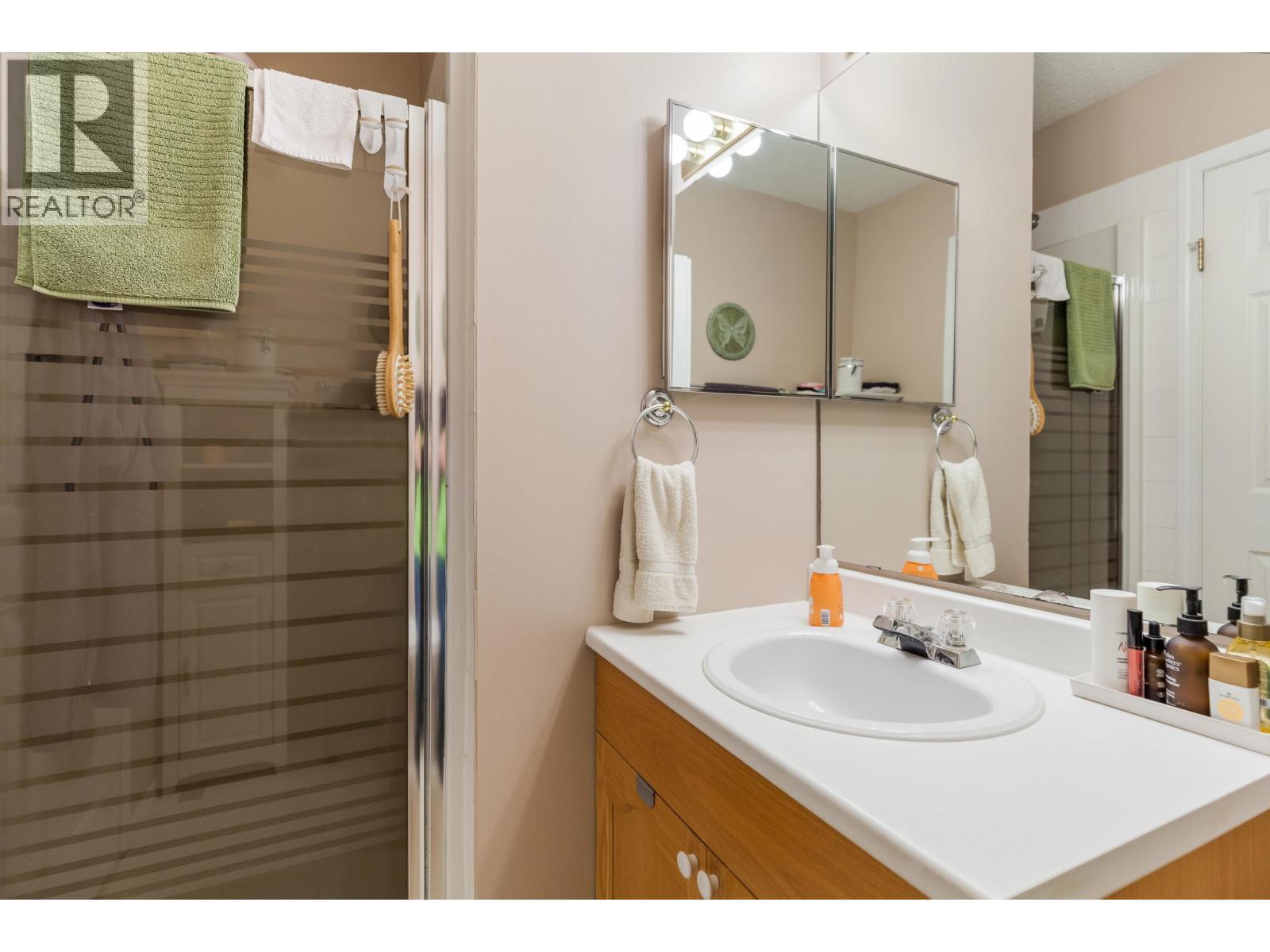 Photo 10 of 21 — 103 3233 MCGILL CRESCENT · Prince George, BC