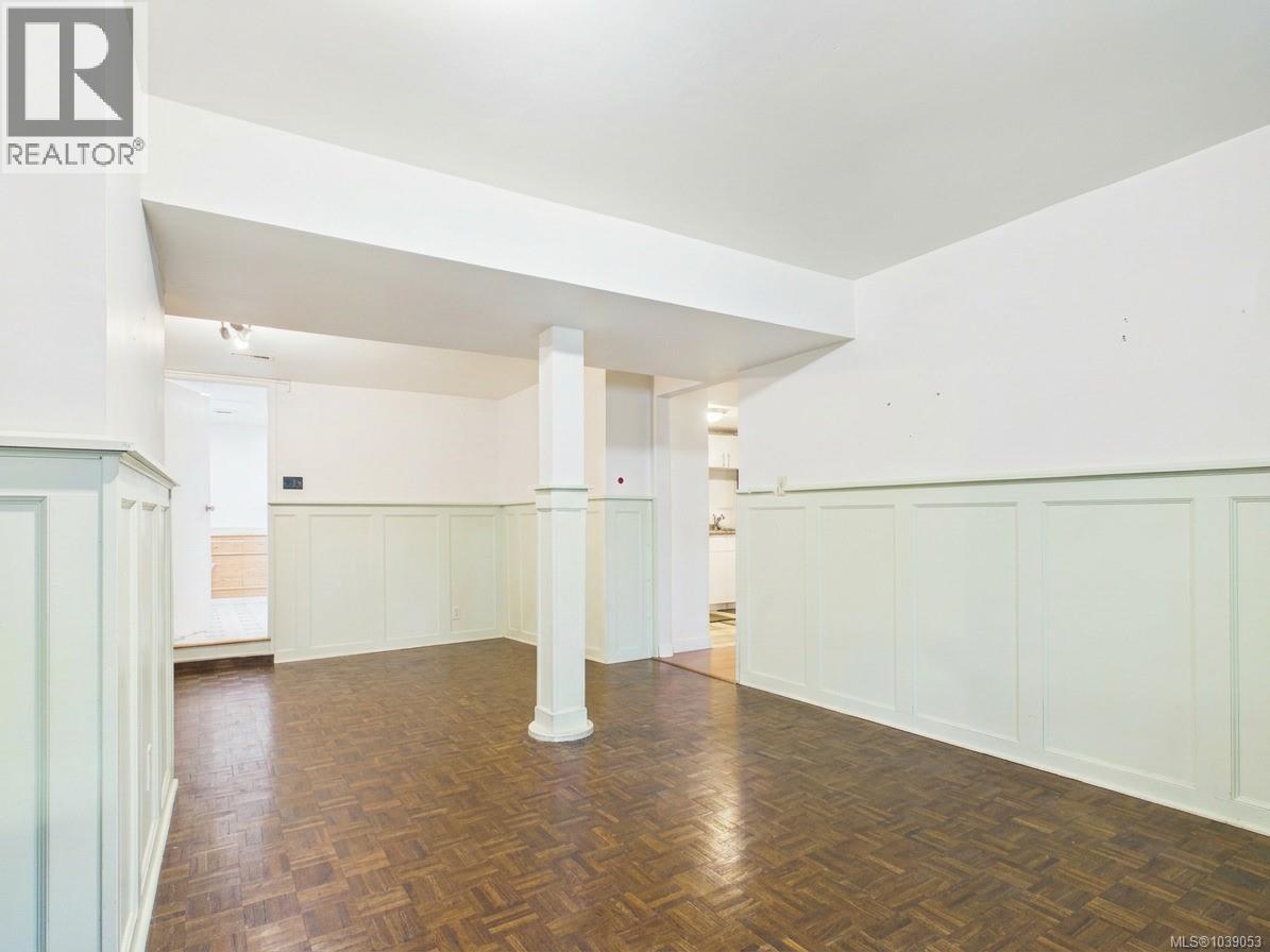 2984 Colwood Rd - 2