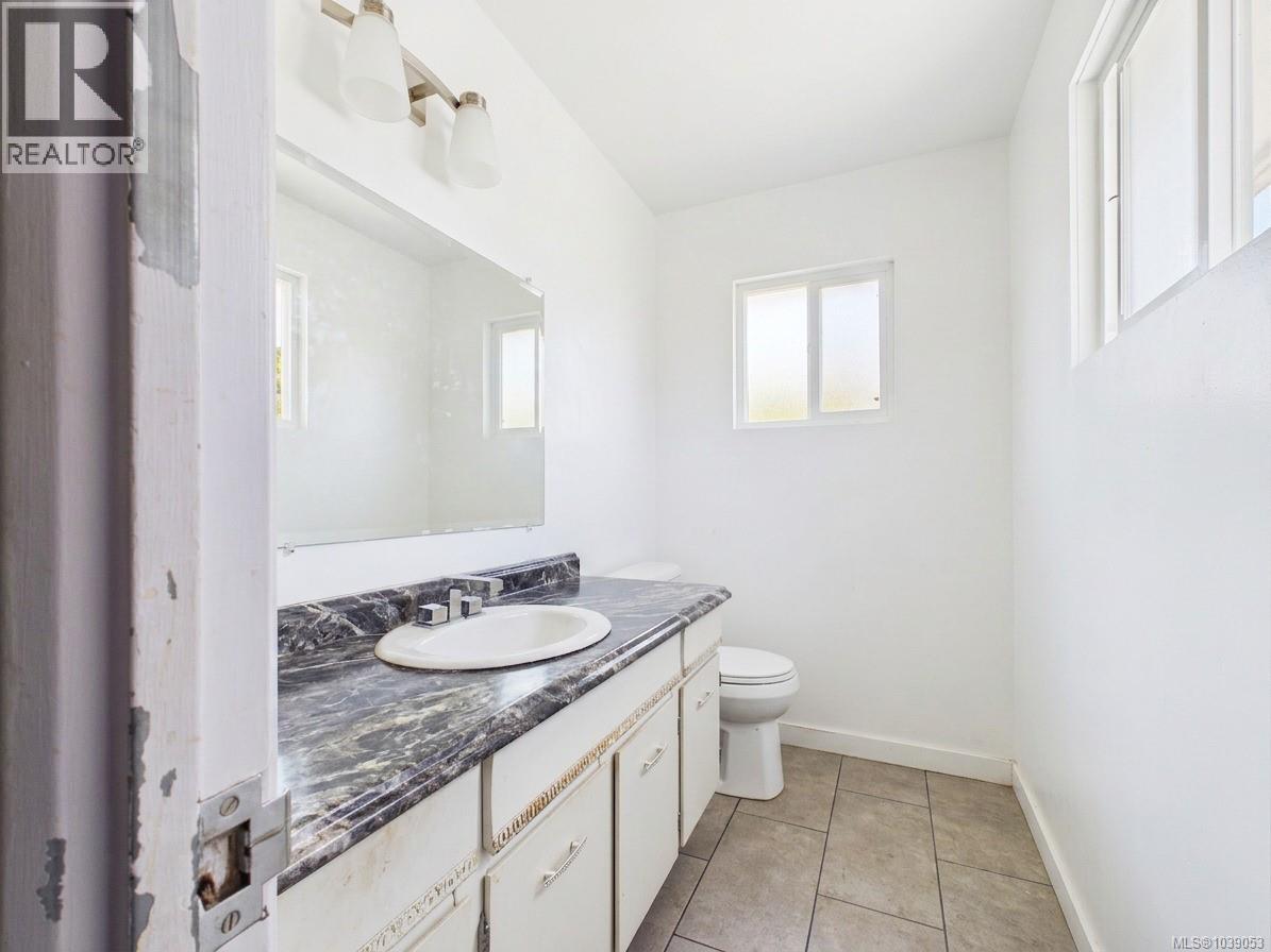 2984 Colwood Rd - 26