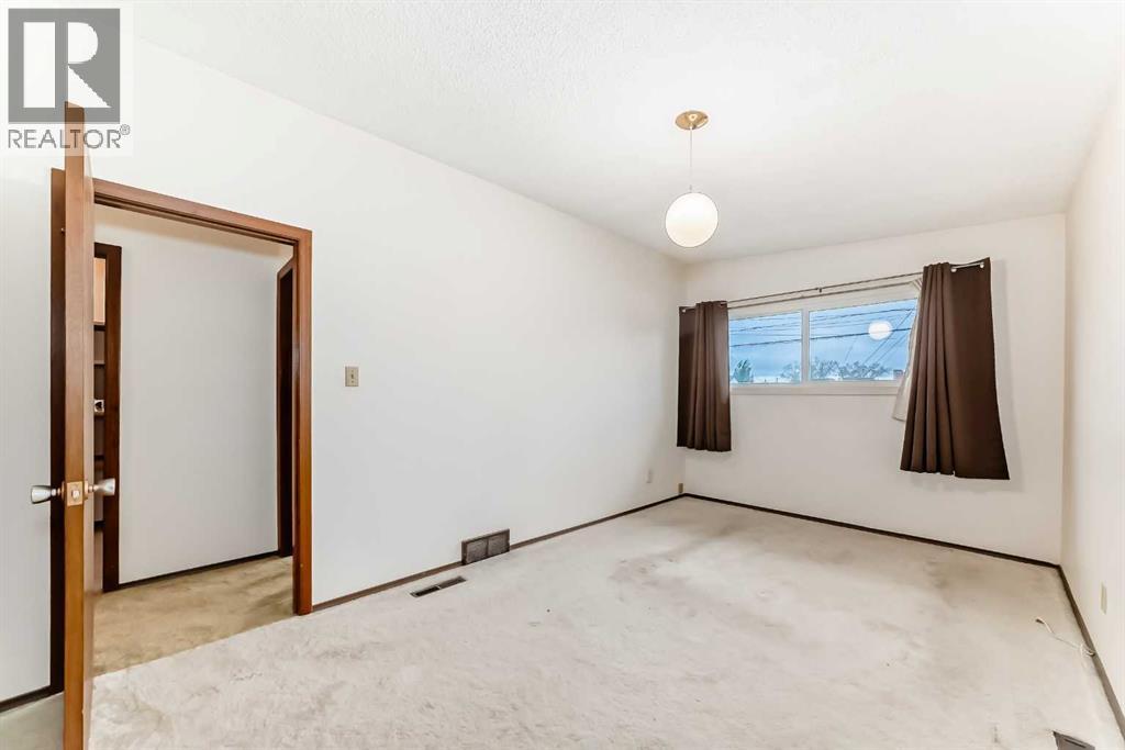 2224A 34 Street SW - 11